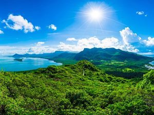 Vista panorámica de las Islas Mauricio con playa y aguas cristalinas