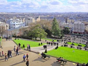 Vista panorámica de Barcelona, Suiza y París