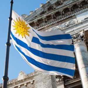 Banner promocional de Uruguay con paisajes y cultura