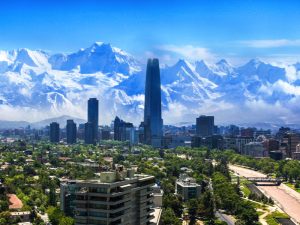 Vista panorámica de Santiago de Chile al atardecer
